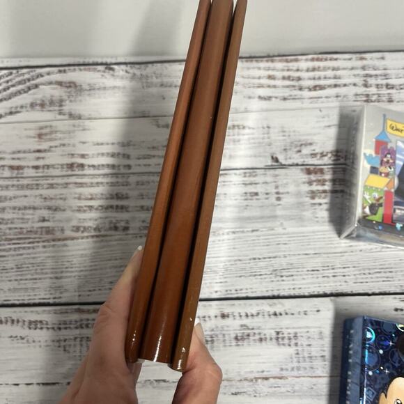 3pc Lot of Walt Disney World & Adventures by Disney Photo Scrap Books 2015 2018 - Picture 6 of 16